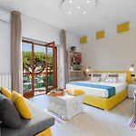 Sorrento Home Отель типа 